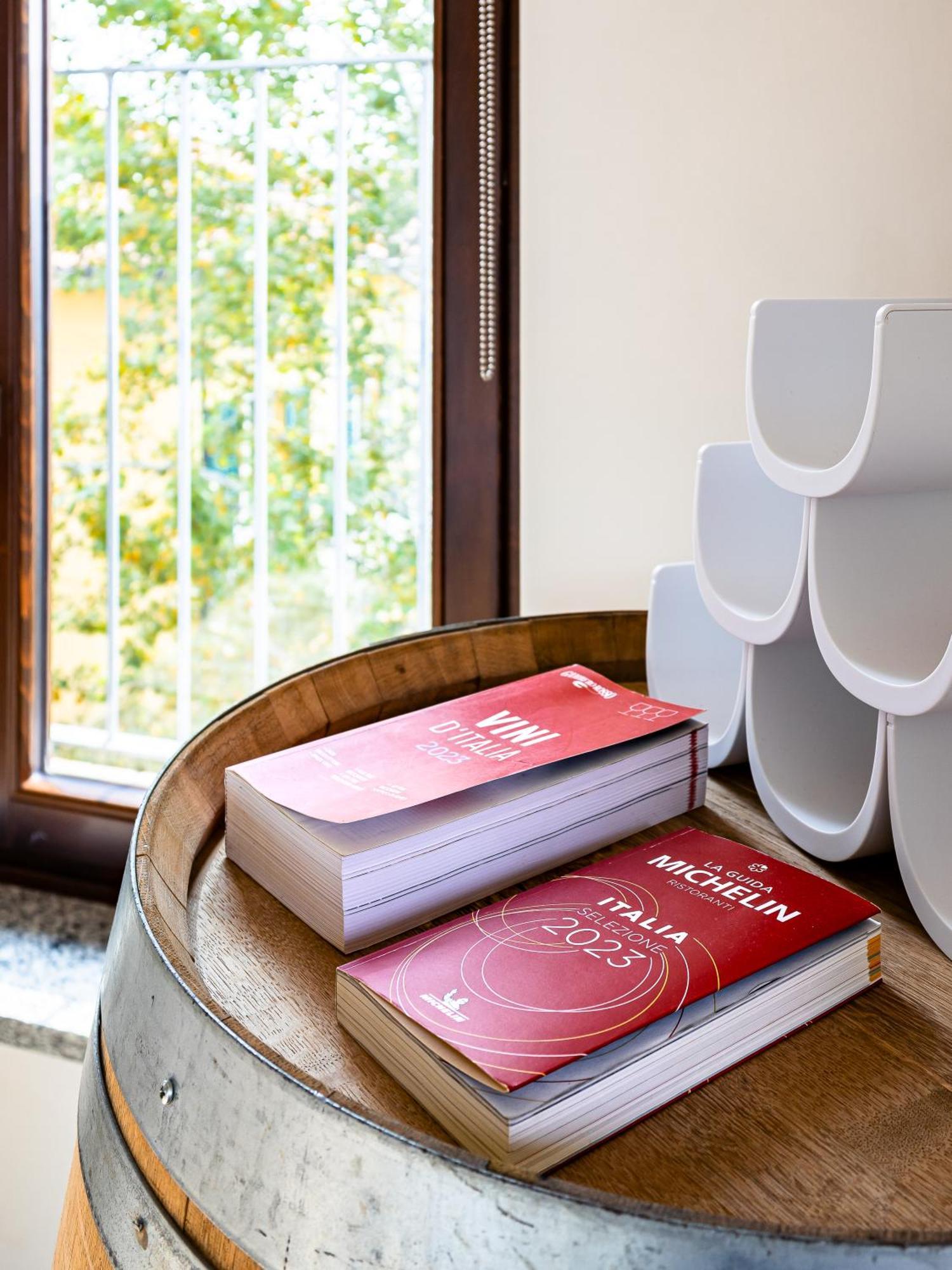 Charming Barolo Wine Loft 호텔 몬포르테달바 외부 사진